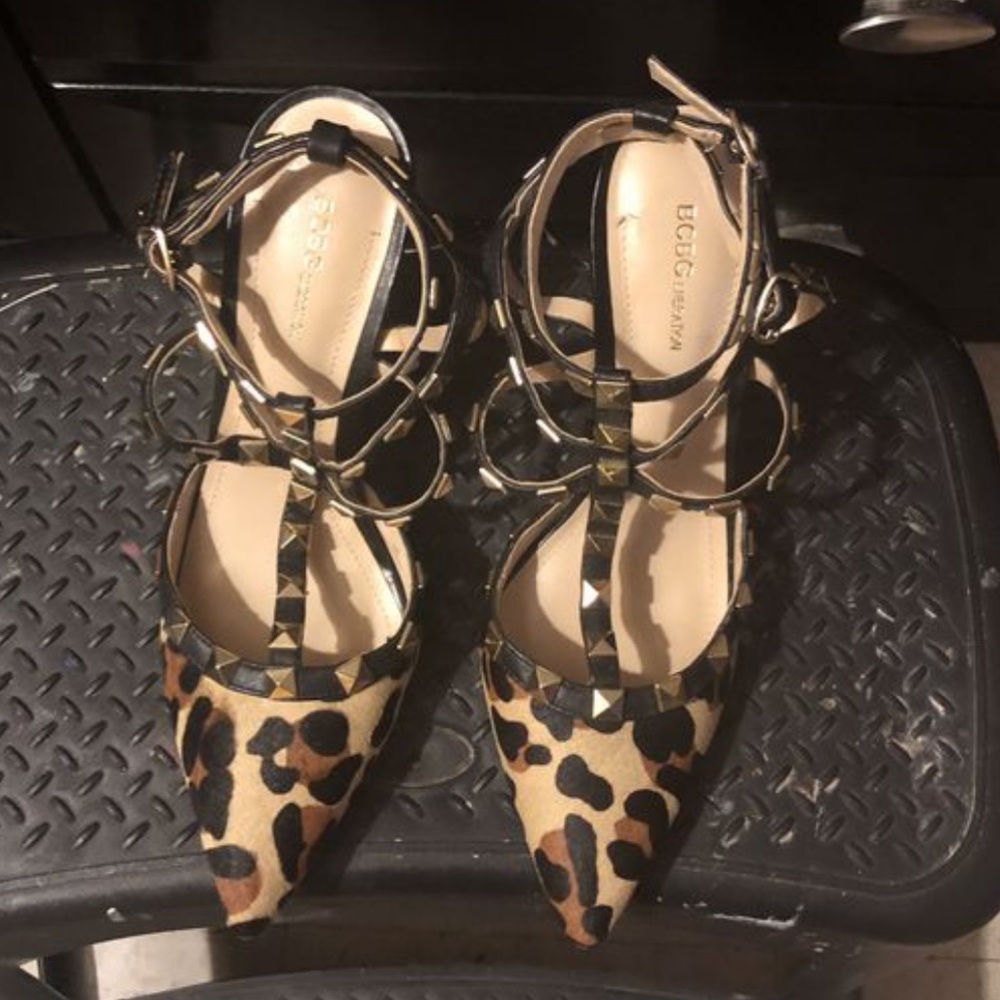 BCBG generation leopard Heels